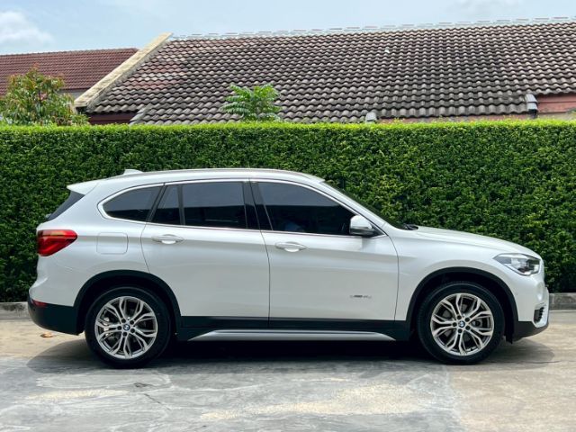 BMW X1 2015 2.0 sDrive18d xLine Utility-car ดีเซล ไม่ติดแก๊ส เกียร์อัตโนมัติ ขาว รูปที่ 4