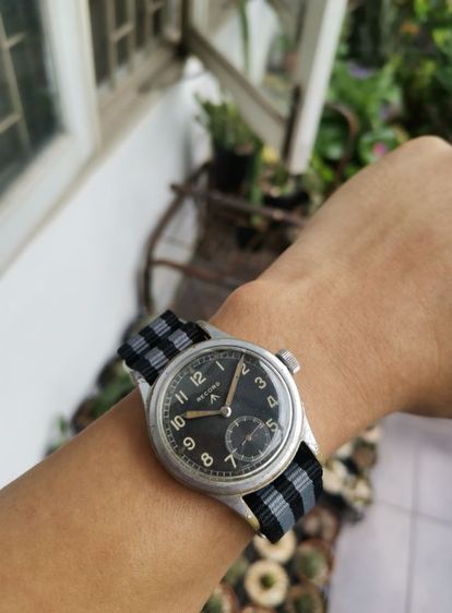 นาฬิกาทหารวินเทจ Vintage Record Dirty​ Dozen​ WWII Military Watch ไขลาน สายทหารต้องเก็บครับ ราคาแบ่งปัน รูปที่ 3