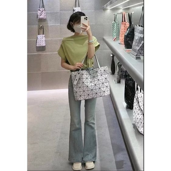 กระเป๋าถือ สะพายไหล่ Bao Bao 15.5“ รูปที่ 7