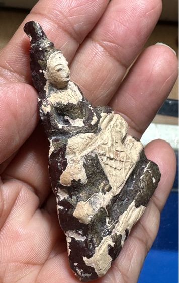 พระบัณฑูรย์ พิมพ์เศียรแหลม วังหน้า กทม. มีคราบครั่งเดิม พระสวยสมบูรณ์สร้างยุคเดียวกับพระโคนสมอ รูปที่ 3