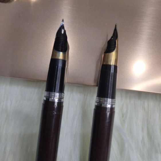 ปากกาหัวแร้งโบราณ Sheaffer s หัวทองคำ 14K พร้อมแท่นเสียบยุคปี 80-90 สภาพสมบูรณ์ รูปที่ 9