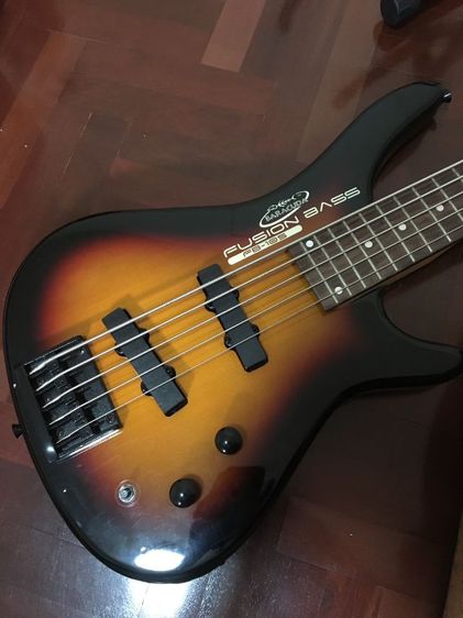 กีตาร์เบสไฟฟ้า รูปที่ 2