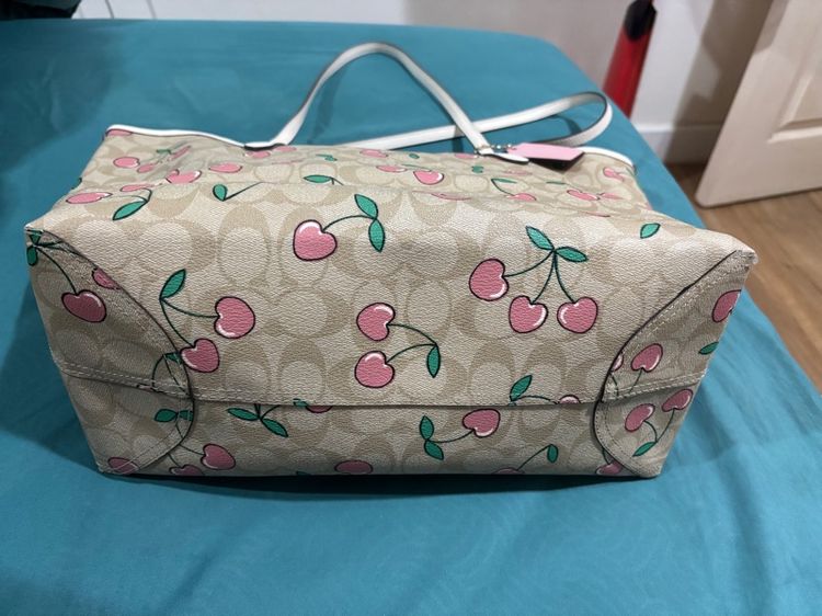 COACH CITY TOTE CHERRY รูปที่ 2