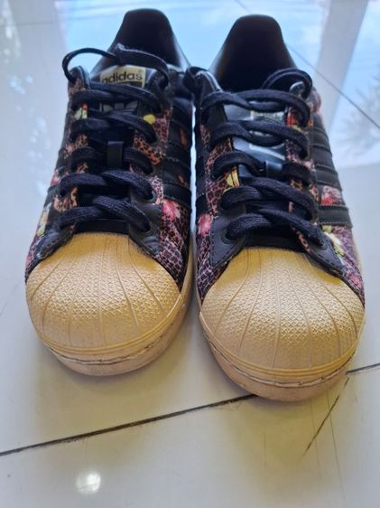 รองเท้าผ้าใบผู้หญิง Adidas Superstar  floral รูปที่ 2