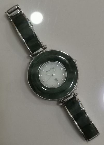 นาฬิกาหยกแท้ กล่องใบครบ ราคาดีที่สุดครับ หายากมากๆ