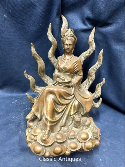 รูปปั้น นางพญาจิ้งจอกเก้าหาง ทองเหลือง สะสม