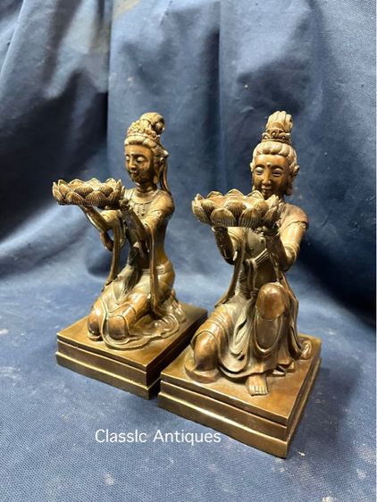 เชิงเทียน เทพถือดอกบัว ทองเหลืองสะสม