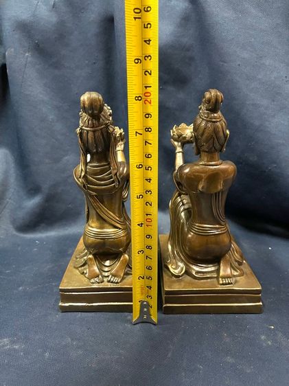 เชิงเทียน เทพถือดอกบัว ทองเหลืองสะสม รูปที่ 12