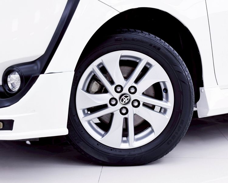 Toyota Sienta 2017 1.5 G Utility-car เบนซิน ไม่ติดแก๊ส เกียร์อัตโนมัติ ขาว รูปที่ 4