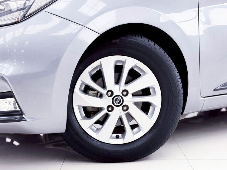 Nissan Almera 2020 1.0 VL Sedan เบนซิน ไม่ติดแก๊ส เกียร์อัตโนมัติ เทา รูปที่ 4