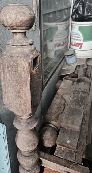 ขายเหมาไม้เก่า ไม้พื้นรางลิ้น ไม้ราวบันได ไม้หัวเสา และไม้ลูกกรงเล็ก รูปที่ 4