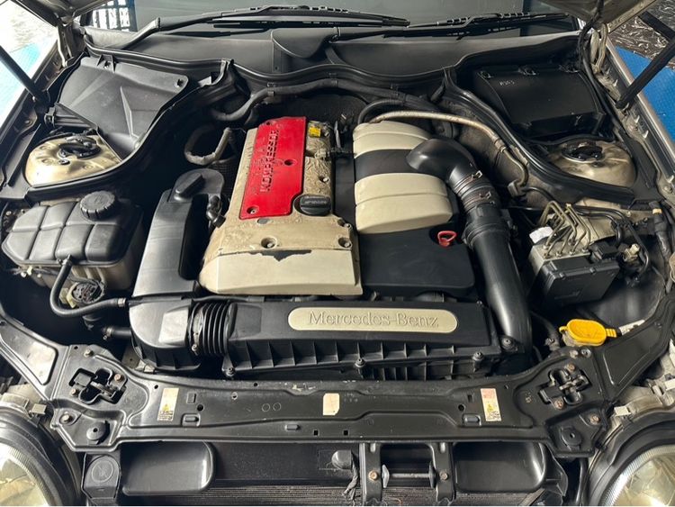 Mercedes-Benz C-Class 2003 C200 Kompressor Sedan เบนซิน ไม่ติดแก๊ส เกียร์อัตโนมัติ บรอนซ์เงิน รูปที่ 3