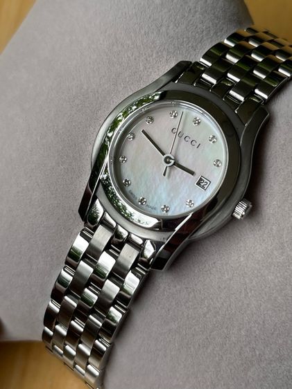 GUCCI Round face Watches Mother of Pearl Diamond 5500L Quartz Silver Dial Women รูปที่ 18