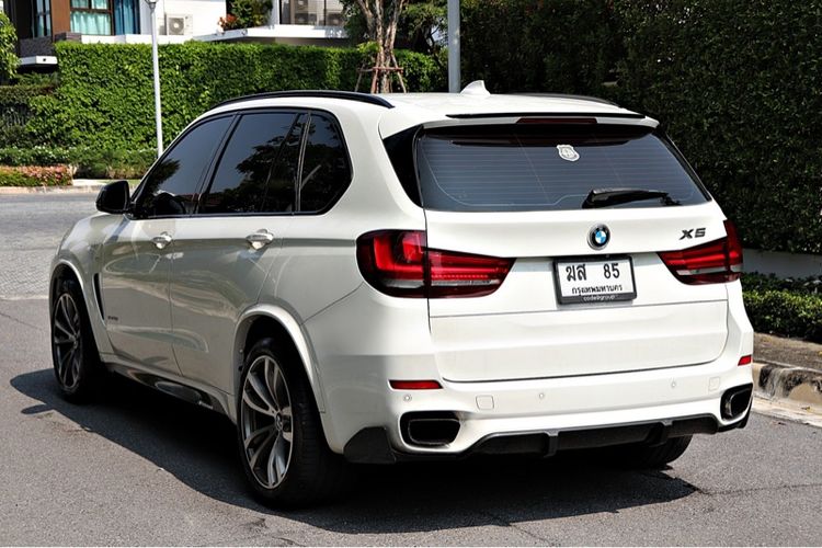 BMW X5 2016 3.0 xDrive30d M Sport 4WD Utility-car ดีเซล เกียร์อัตโนมัติ ขาว รูปที่ 4