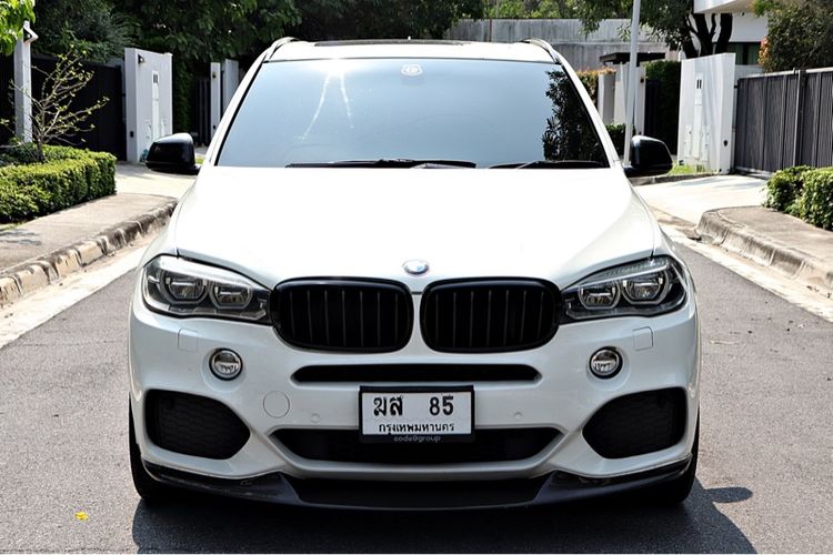 รถ BMW X5 3.0 xDrive30d M Sport 4WD สี ขาว
