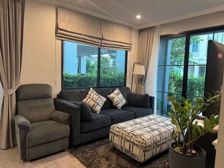 ขายบ้านเดี่ยว 2 ชั้น โครงการสราญสิริ รามคำแหง สไตล์โมเดิร์น 50 ตรว. 3 ห้องนอน ทำเลดีใกล้มอเตอร์เวย์ กรุงเทพกรีฑา