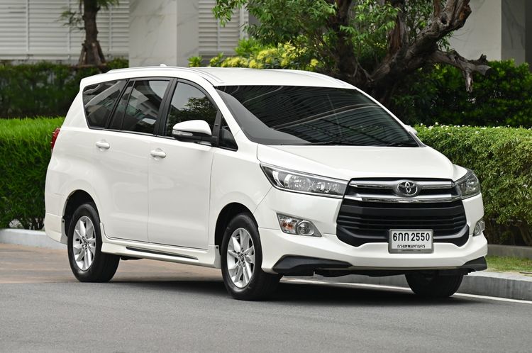 Toyota Innova 2017 2.8 Crysta G Utility-car ดีเซล ไม่ติดแก๊ส เกียร์อัตโนมัติ ขาว รูปที่ 2