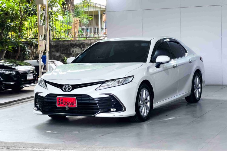 Toyota Camry 2022 2.5 Sport Sedan เบนซิน ไม่ติดแก๊ส เกียร์อัตโนมัติ ขาว รูปที่ 3