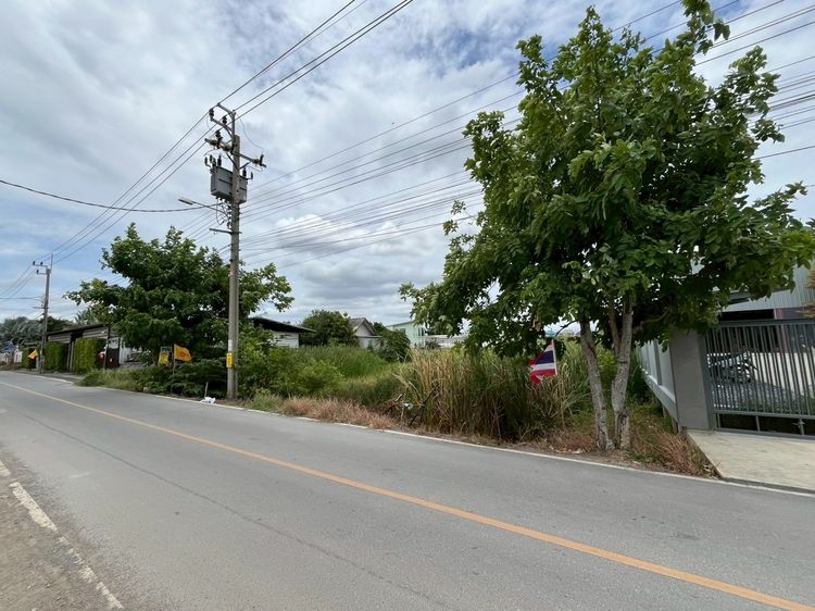 ขายที่ดิน 263 ตรว. ติดถนนคอนกรีต 6 ม. ทำเลทอง ซ.วัดพูนพิมลราช 200 เมตร ถนนบ้านกล้วย-ไทรน้อย บางบัวทอง ใกล้ชุมชน  