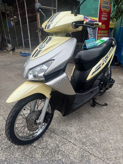 HONDA Click 110 คาร์บูออโต้ สตาร์ทมือ เครื่องดีมาก สีสวยมาก ต้องมาดูของจริง  รูปที่ 7
