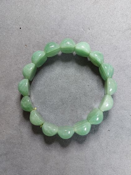 สร้อยข้อมือหยกพม่าแท้ สีเขียวสวยงามมาก