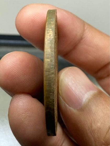 เหรียญหลวงปู่หมุน บาทน้ำมนต์ รูปที่ 4