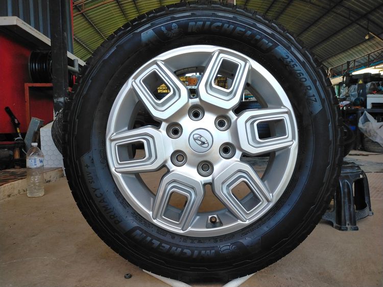 แม็กฮุนได สีเดิม ขอบ17 