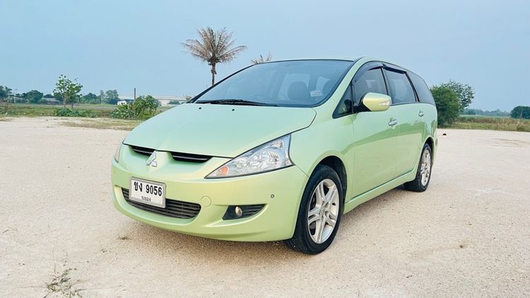 รถ Mitsubishi Space Wagon 2.4 GLS สี เขียว