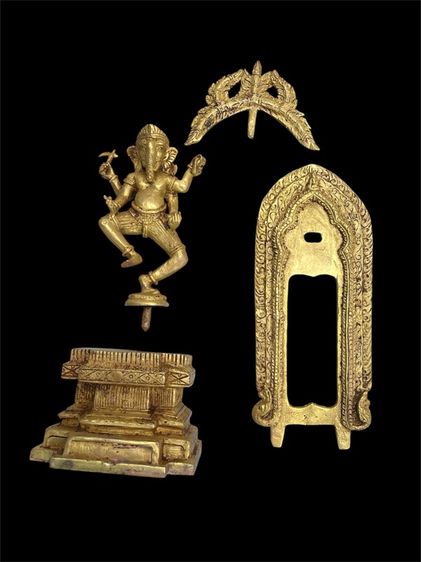 เทวรูปโบราณสมัยลบบุรีถอดได้ห้าชิ้นสวยหายากอายุหลายร้อยปี รูปที่ 4