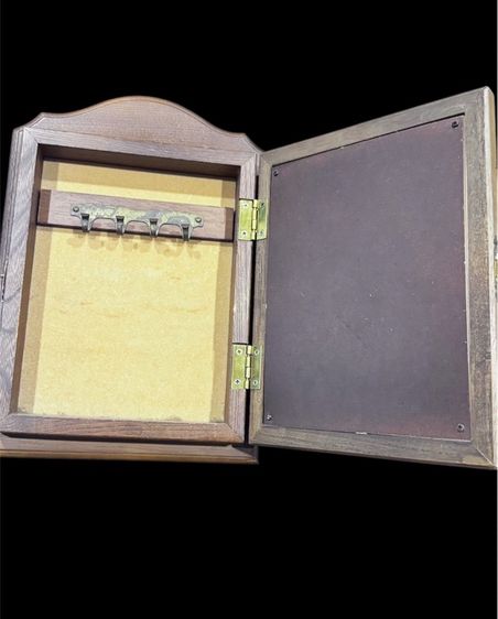 The Key Box ภาพดอกกุหลาบสามมิติ งานปั้น บนกล่องเก็บกุญแจ  รูปที่ 3