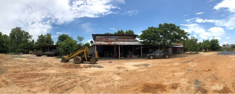 ขายที่ดินพร้อมบ้านเดี่ยว 2 หลัง ติดถนน 4 เลน หน้ากว้าง เหมาะสำหรับทำธุรกิจ  รูปที่ 3