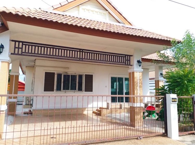 ขายบ้านเดี่ยว 1 ชั้น ในหมู่บ้านศุภารมย์ จ.มหาสารคาม 3 ห้องนอน 2 ห้องน้ำ 1 ห้องครัว จอดรถได้ 2 คัน รูปที่ 2