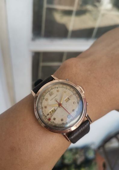 นาฬิกา Vintage Movado Triple Calendar Gold Cap (Pink Gold) โลโก้มือ ไขลาน ของสวยหายาก ราคาดีๆครับ รูปที่ 3