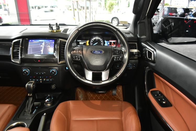 Ford Everest 2020 2.0 Titanium Plus 4WD Utility-car ดีเซล ไม่ติดแก๊ส เกียร์อัตโนมัติ ขาว รูปที่ 2