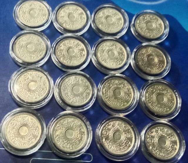 ๑สต. ร๘ปี2485ไม่ผ่านใช้ตลับพิเศษพอดีเหรียญๆละ