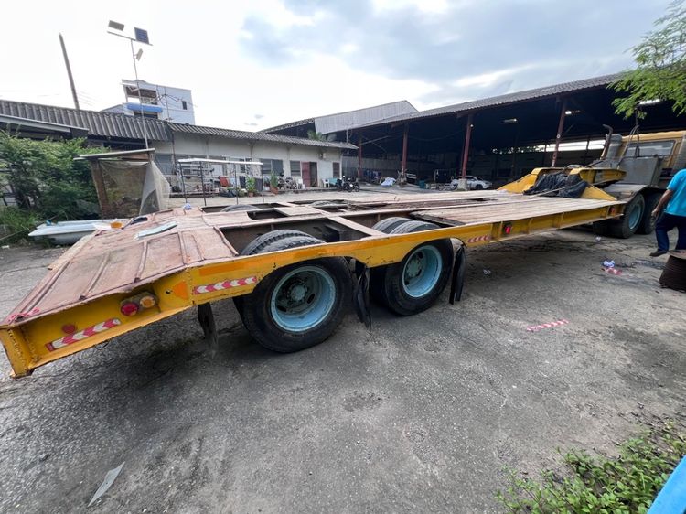 หัวลากFusoพร้อมหาง2เพลา รูปที่ 9