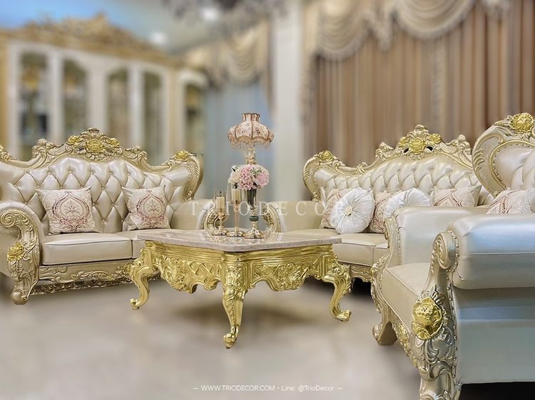AMETHYST BAROQUE SOFA SET ชุดโซฟาหลุยส์ 4ชิ้น  พร้อมหมอนอิงและโต๊ะกลางสุดหรู รุ่น อาเมทิสต์ สีทอง รูปที่ 9