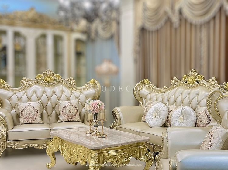 AMETHYST BAROQUE SOFA SET ชุดโซฟาหลุยส์ 4ชิ้น  พร้อมหมอนอิงและโต๊ะกลางสุดหรู รุ่น อาเมทิสต์ สีทอง รูปที่ 7