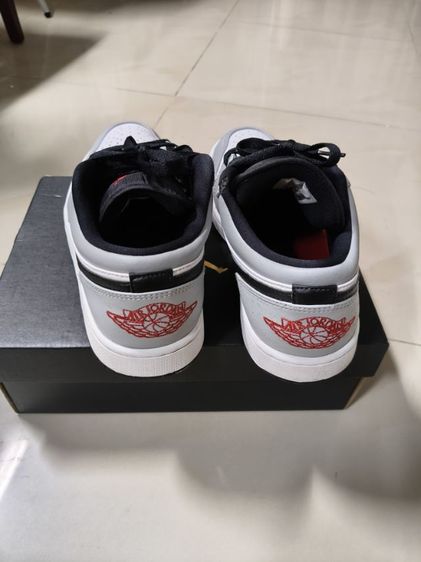 Jordan 1 Low Light Smoke Grey

ของเเท้  รูปที่ 6