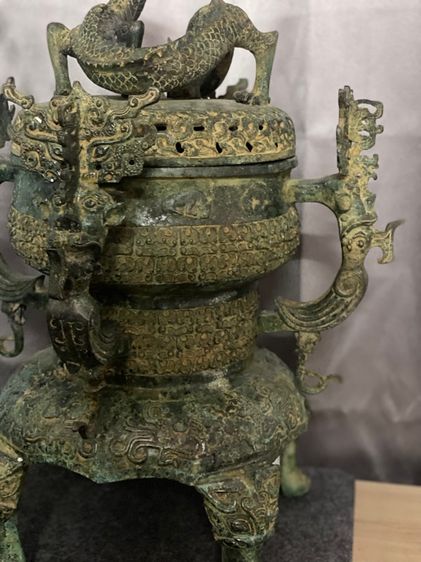 โถ้มังกรใหญ่สำริดโบราณมีอายุมาก รูปที่ 3