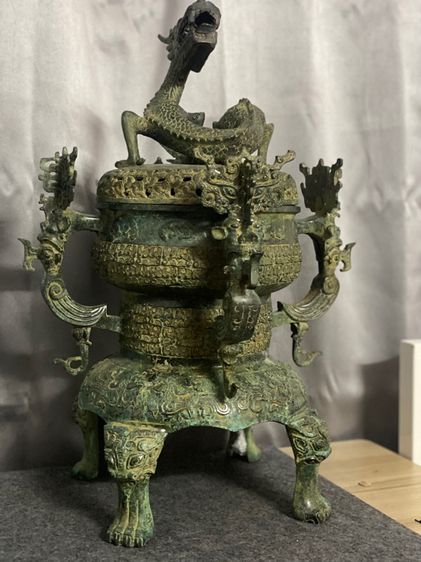 โถ้มังกรใหญ่สำริดโบราณมีอายุมาก รูปที่ 5