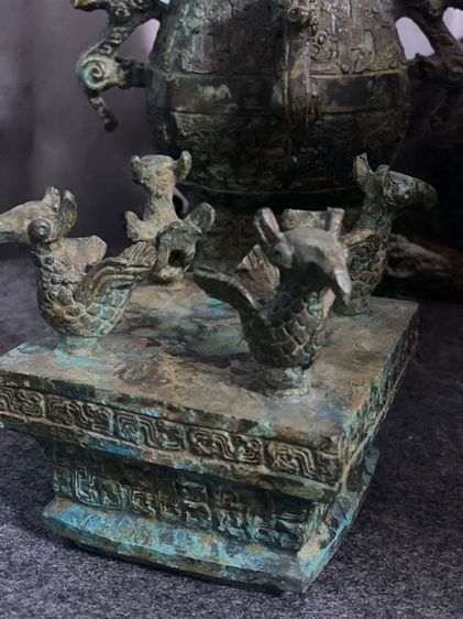 แจกันขวดลายสัตว์มังกรพร้อมจารึก สำริดเก่าโบราณ  รูปที่ 4