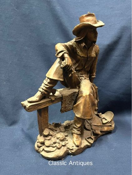 รูปปั้น คาวเกิร์ล ทองเหลืองสะสม รูปที่ 3