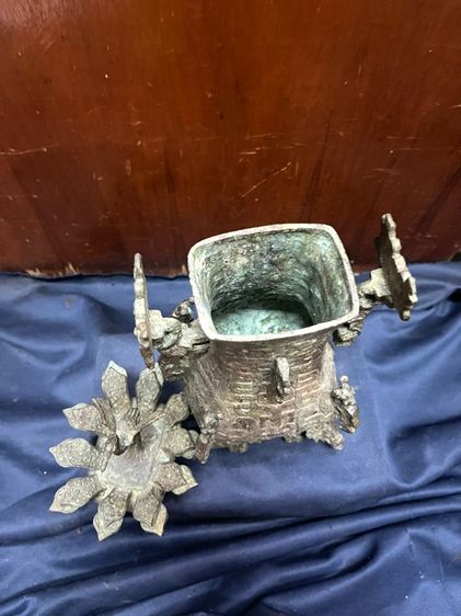 โถ สัมฤทธิ์ สะสมA11 รูปที่ 12