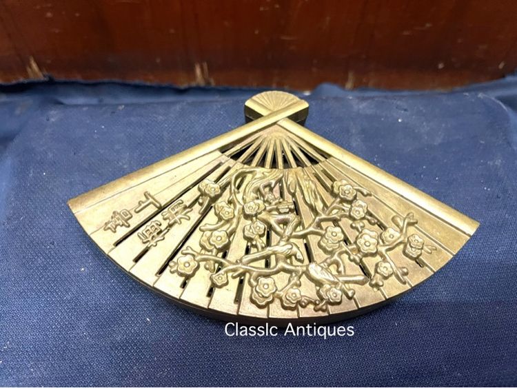 กระถางกำยาน ทรงพัด ทองเหลืองสะสม รูปที่ 13