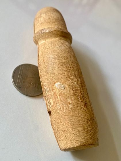 ปลัดขิกหลวงปู่เมฆ วัดลำกระดาน เทียนเดิมยังติดอยู่เนื้อไม้แห้งสวย เก่าแท้ ขนาดตามรูปค่ะ