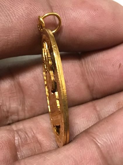 หลวงพ่อคงเหรียญฉลุลงยาสวยหายากเปิดแบ่งปัน รูปที่ 3