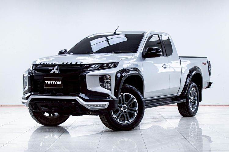 Mitsubishi Triton 2021 2.4 GT Plus Pickup ดีเซล ไม่ติดแก๊ส เกียร์ธรรมดา เทา รูปที่ 4