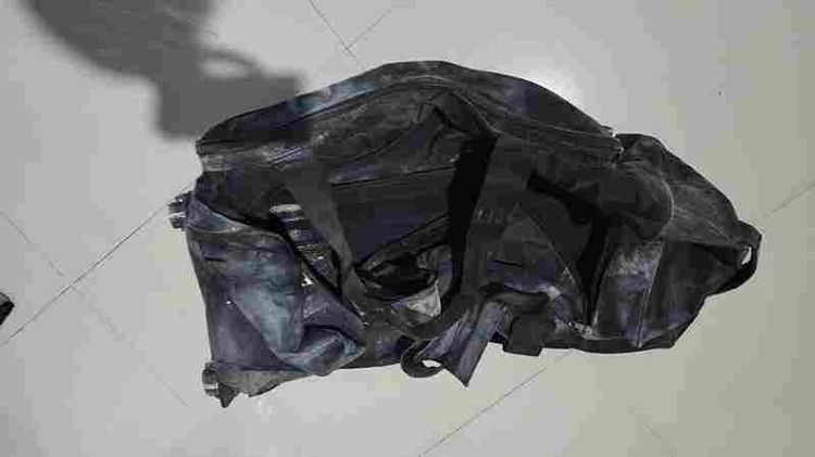 กระเป๋า ยี่ห้อ POLO สวย  หายาก เก่าเก็บ ใบใหญ่ มีล้อลาก ขายตามสภาพ รวมส่งครับ  รูปที่ 3