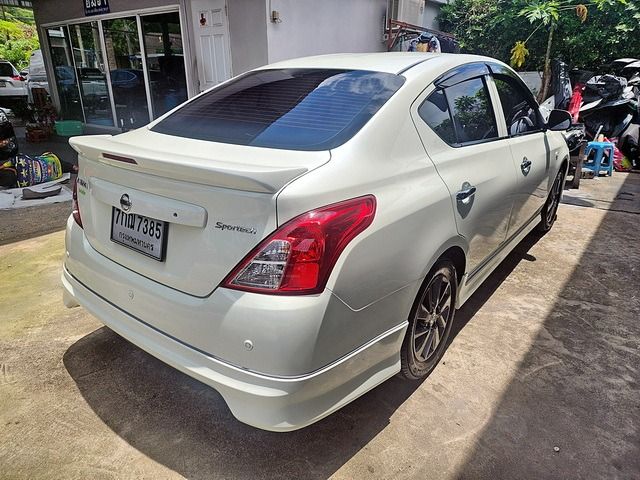 Nissan Almera 2017 1.2 VL Sportech Sedan เบนซิน ไม่ติดแก๊ส เกียร์อัตโนมัติ ขาว รูปที่ 4